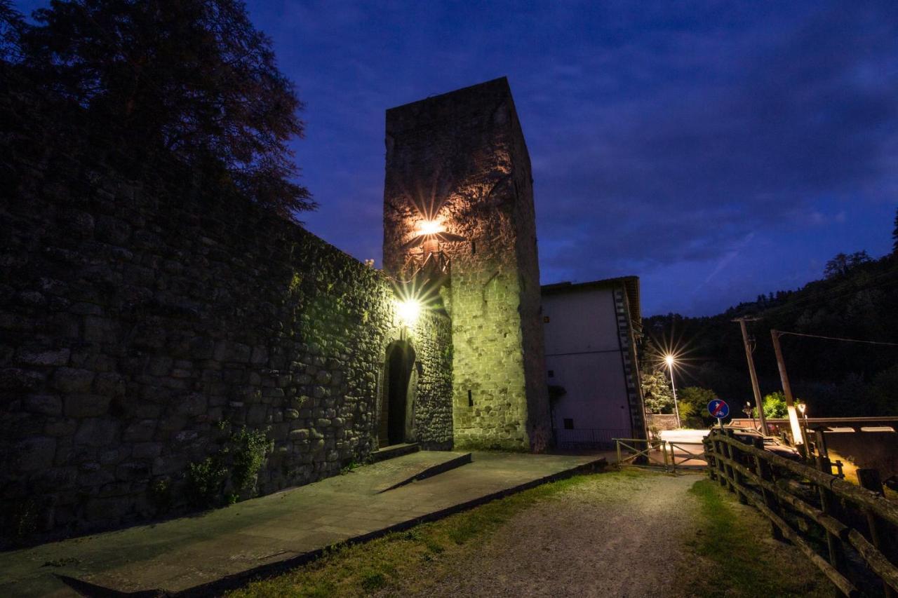 Medieval Tower Lungarno Your Wedding In Tuscany Pratovecchio Exterior photo