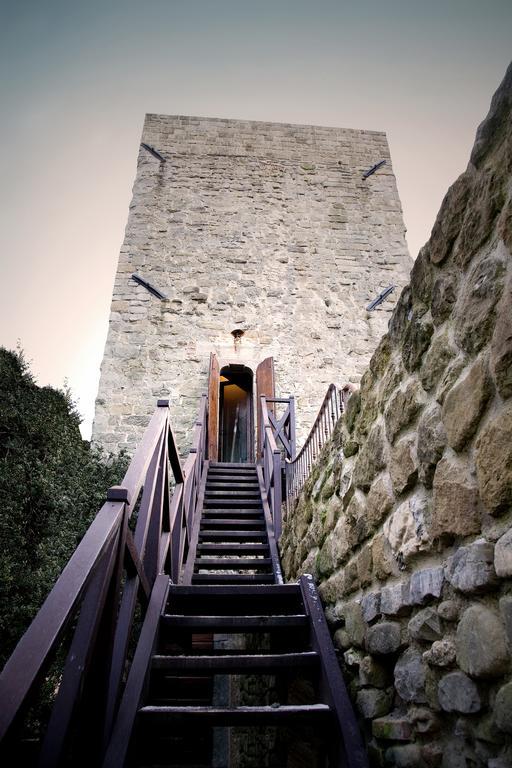 Medieval Tower Lungarno Your Wedding In Tuscany Pratovecchio Exterior photo