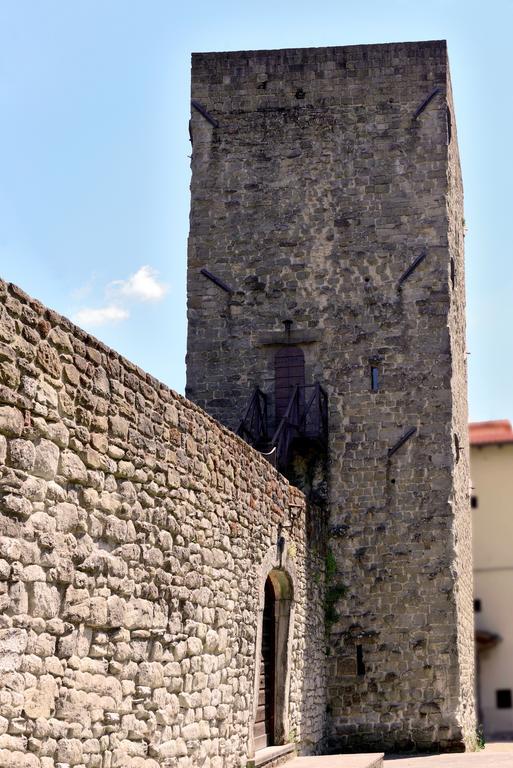 Medieval Tower Lungarno Your Wedding In Tuscany Pratovecchio Exterior photo